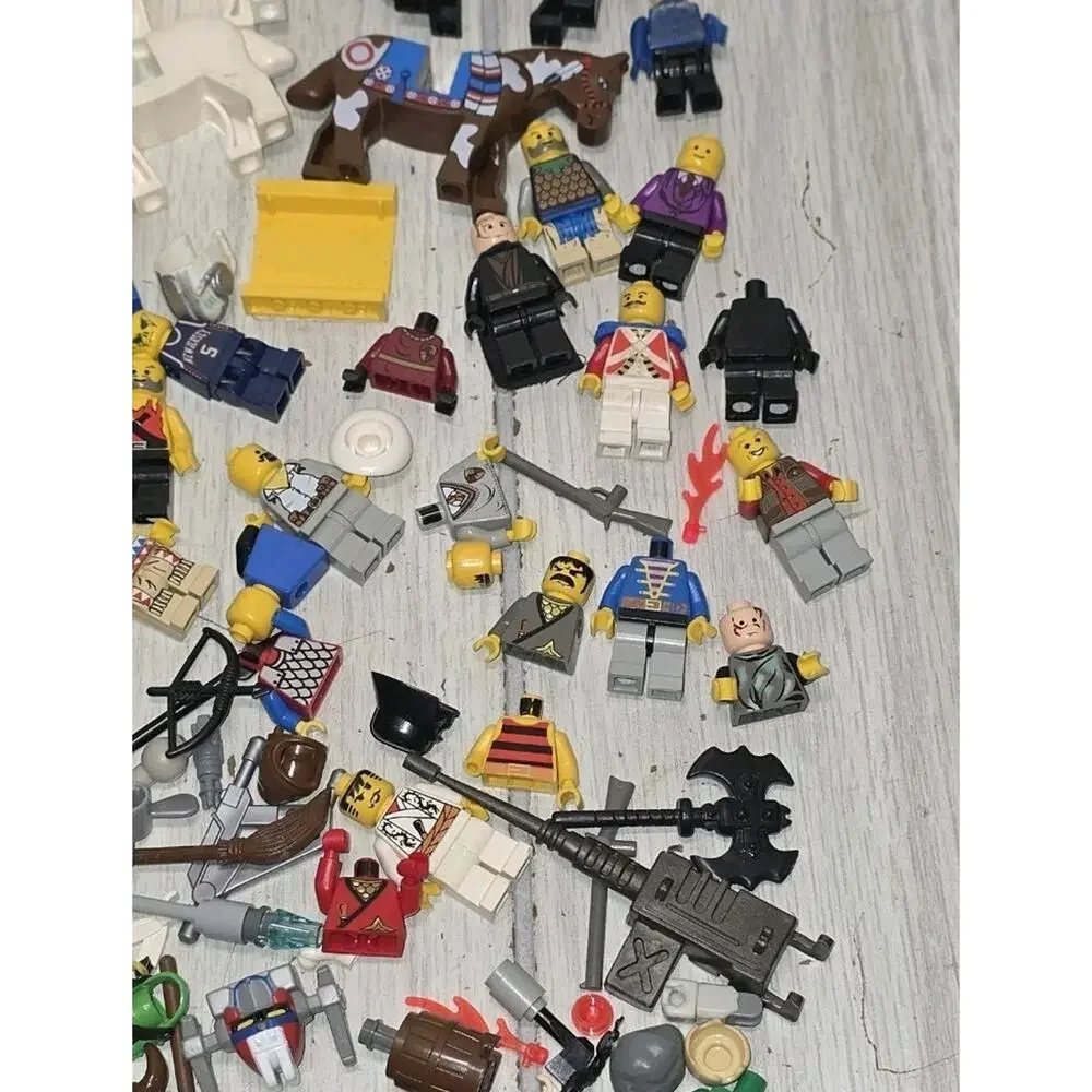 VTG LEGO Mini Figs & Accessories Ninjago Star Wars Harry Potter Western Lot